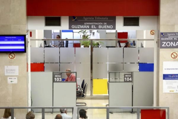 Hacienda lanza una operación contra del fraude fiscal que afecta a 90 clínicas estéticas y 70 médicos